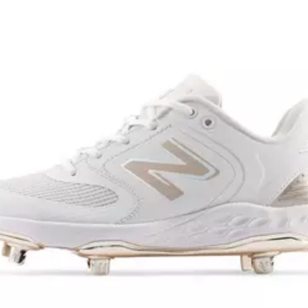 New balance softball metal cleats BRAND NEW